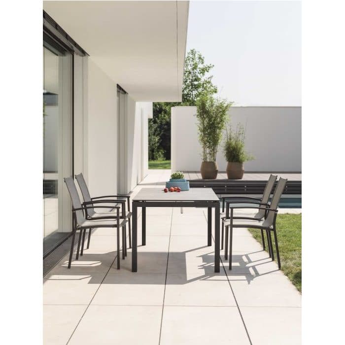 Stern Gartentisch, Gestell Aluminium schwarz matt, Tischplatte HPL