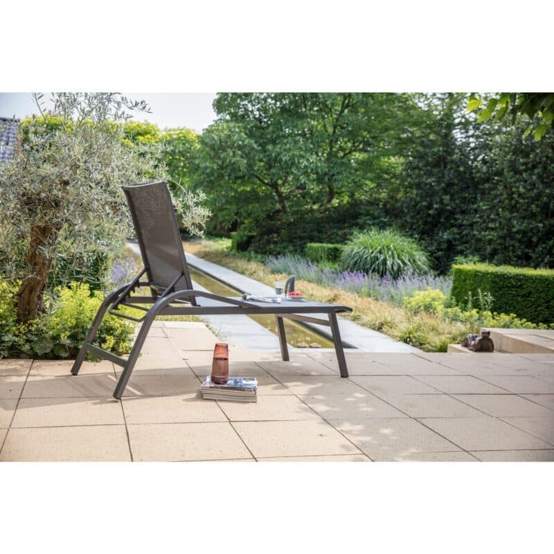 Lesli Living “Mojito“ Gartenliege, extrahoch, Gestell Aluminium charcoal, Liegefläche Textilgewebe schwarz-grau