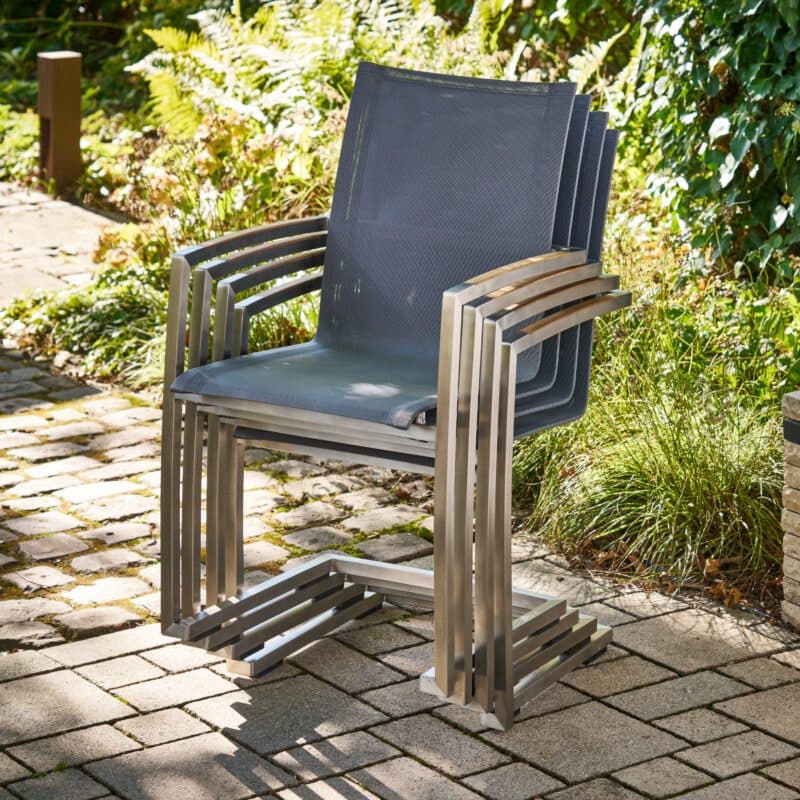 CASA DOMA "Mineo" Freischwinger, Gestell Edelstahl gebürstet, Sitzfläche Textilgewebe Sunproof® Sling schwarz/silber, Armlehnen Teak