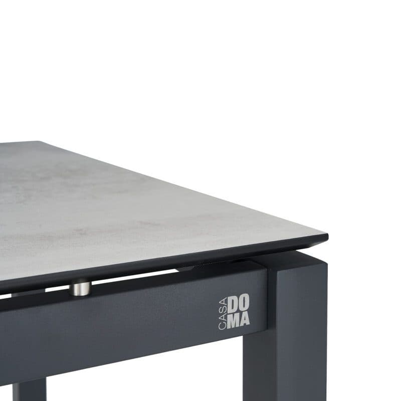 CASA DOMA "Carini" Gartentisch, Gestell Edelstahl anthrazit, Tischplatte HPL Chromix silber, mit Abstandhalter & Schweizer Kante