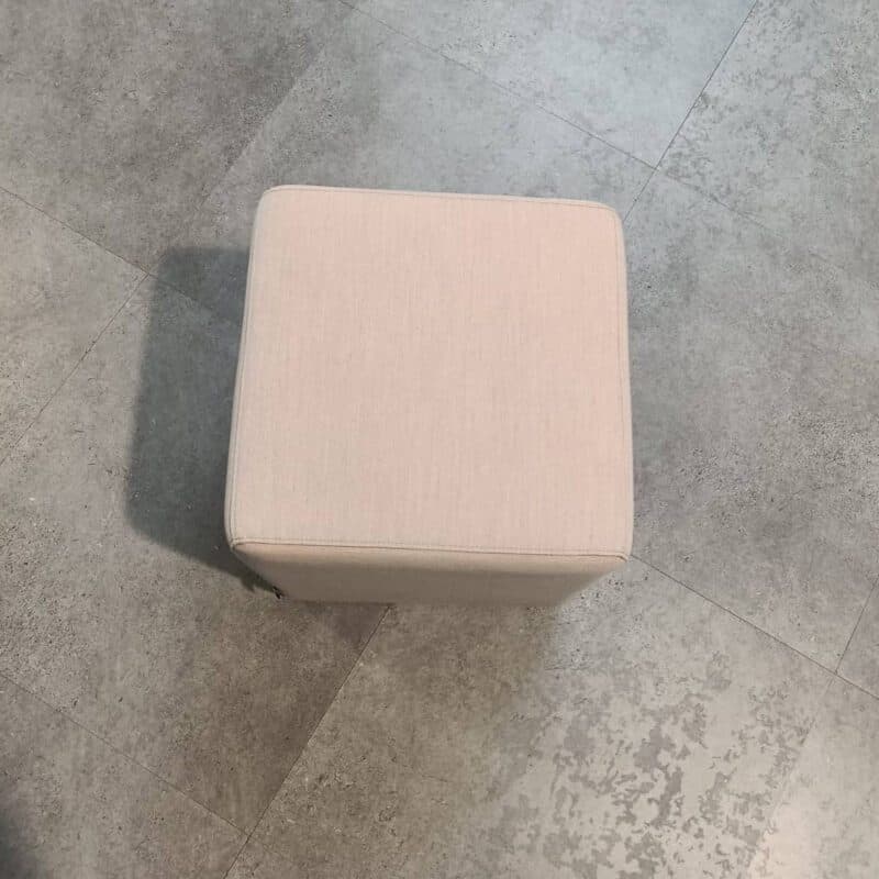 Hartman "Alex" Hocker, Aluminium, Bespannung Sunbrella blush - Ausstellung Stockach