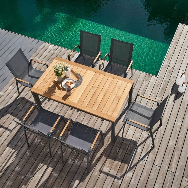 CASA DOMA "Mineo/Ugento" Gartenmöbel-Set 7-tlg., Gestelle Edelstahl anthrazit, Sitzfläche Sunproof® Sling schwarz/silber, Armlehnen Teak, Tischplatte Teak, 160/220x90 cm
