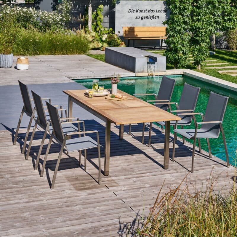 CASA DOMA "Mineo/Ugento" Gartenmöbel-Set 7-tlg., Gestelle Edelstahl gebürstet, Sitzfläche Sunproof® Sling schwarz/silber, Armlehnen Teak, Tischplatte Teak, 160/220x90 cm