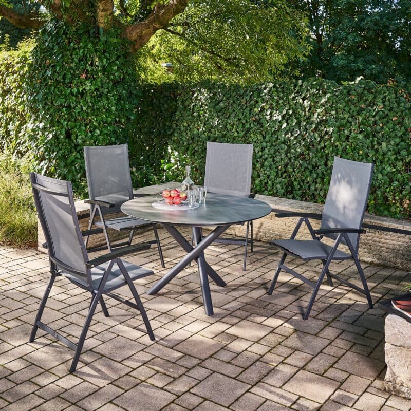 CASA DOMA "Mineo/Perano" Gartenmöbel-Set 5-tlg., Gestelle Edelstahl anthrazit, Sitzfläche Sunproof® Sling schwarz/silber, Armlehnen Aluminium, Gartentisch mit HPL-Tischplatte