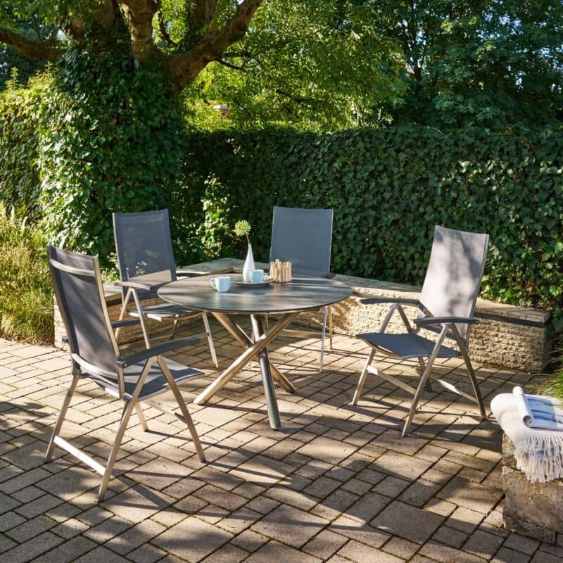 CASA DOMA "Mineo/Perano" Gartenmöbel-Set 5-tlg., Gestelle Edelstahl gebürstet, Sitzfläche Sunproof® Sling schwarz/silber, Armlehnen Aluminium, Gartentisch mit HPL-Tischplatte