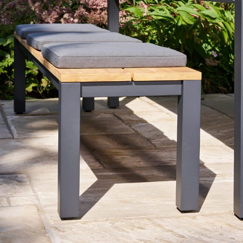 CASA DOMA "Varano" Bank, Gestell Edelstahl anthrazit, Sitzfläche Teak, Kissen Arashi grau