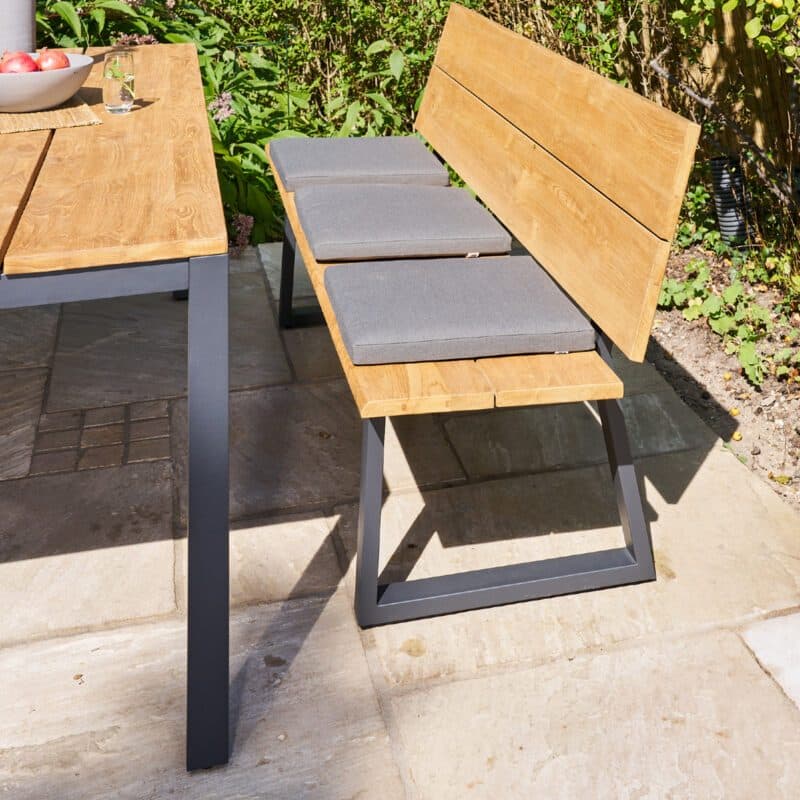 CASA DOMA "Varano" Bank und Tisch, Gestelle Edelstahl anthrazit, Tischplatte/Sitzflächen Teak, Kissen Arashi grau
