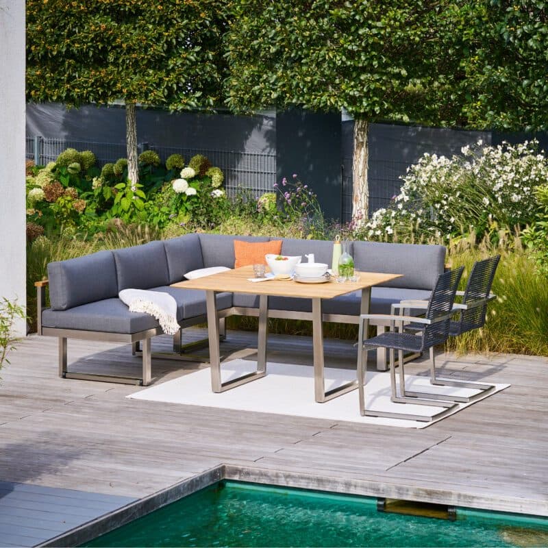 CASA DOMA "Aragona/Falerna/Mineo" Gartenmöbel-Set 5-teilig, Edelstahl gebürstet, Polster Tuvatextil® Panama grafito, Sitzfläche Rope anthrazit, Tischplatte Teak 120x120 cm - Variante links