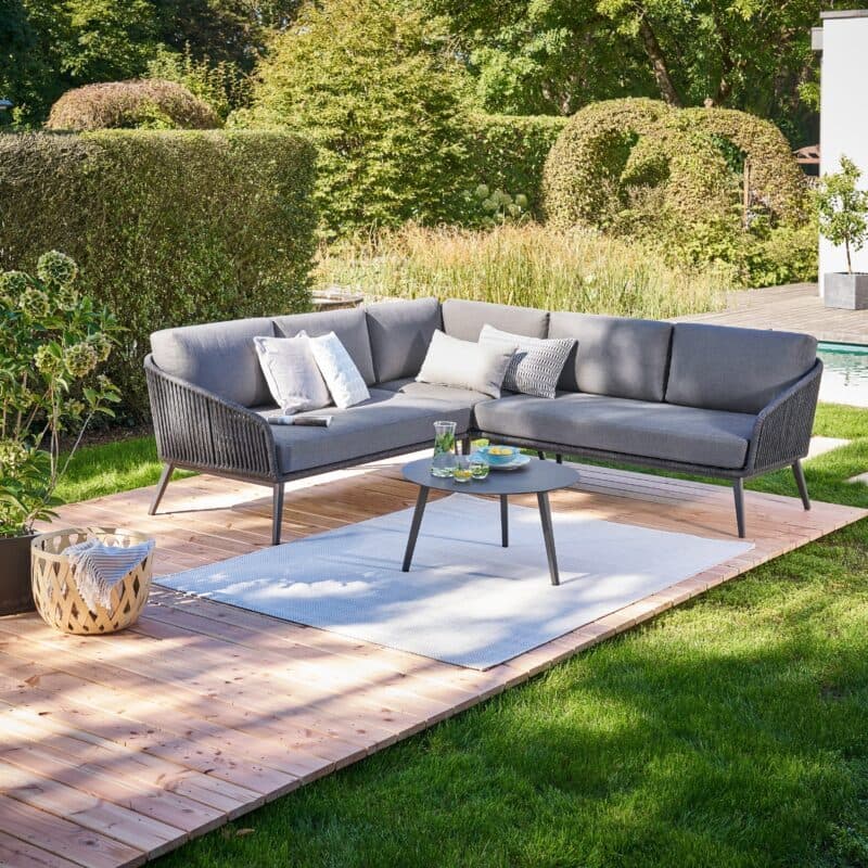 CASA DOMA "Ribera" Eckloungeset, Rundform, Vierkant-Beine Edelstahl anthrazit, Rope anthrazit (vertikal breit), Polster Tuvatextil® Panama grafito, Loungetisch "Arista" Ø 75 cm, Aluminium anthrazit