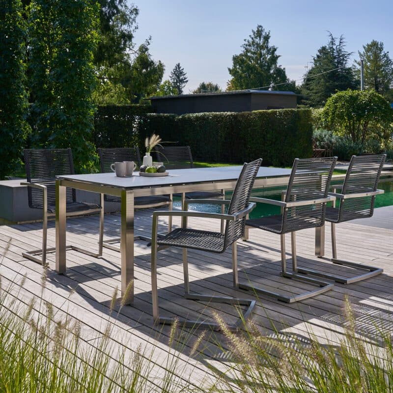 CASA DOMA "Mineo/Carini" Gartenmöbel-Set 7-tlg., Gestelle Edelstahl gebürstet, Sitzfläche Rope anthrazit, Armlehnen Alu, Tischplatte HPL, 210x100 cm