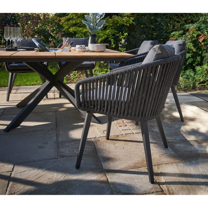 CASA DOMA "Ribera/Siderno" Diningset 9-tlg., Gestelle Edelstahl anthrazit, Diningsessel Rundform, Vierkant-Beine Edelstahl anthrazit, Sitz Rope anthrazit (vertikal breit), Kissen Tuvatextil® Panama grafito, Tischplatte Teak