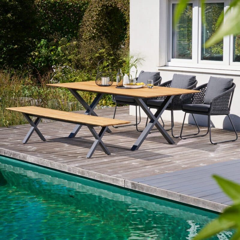 CASA DOMA "Ribera/Falerna" Diningset 5-tlg., Gestelle Edelstahl anthrazit, Tisch und Bank X-Gestell, Diningsessel Rund-Form, Kufengestell, Sitz Rope anthrazit (Raute), Kissen Tuvatextil® Panama grafito, Tischplatte Teak, 210x100 cm