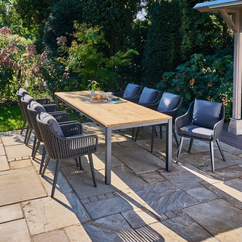 CASA DOMA "Varano/Ribera" Diningset 9-tlg, Gestelle Alu anthrazit, Tischgröße 260x100 cm, Tischplatte Teak, Diningsessel L-Form, Vierkant-Beine, Sitz Rope anthrazit (vertikal breit), Kissen Tuvatextil® Panama grafito