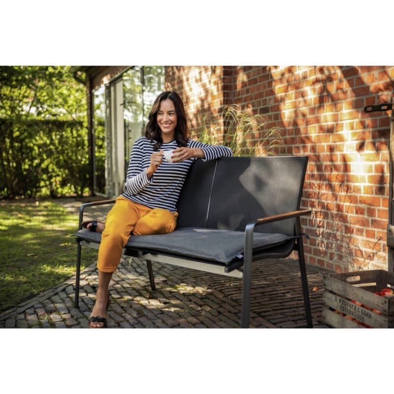 Kettler "Diamond" 2-Sitzer Gartenbank, Gestell Aluminium anthrazit, Armlehne mit Teak-Auflage, Sitzfläche Textilgewebe charcoal