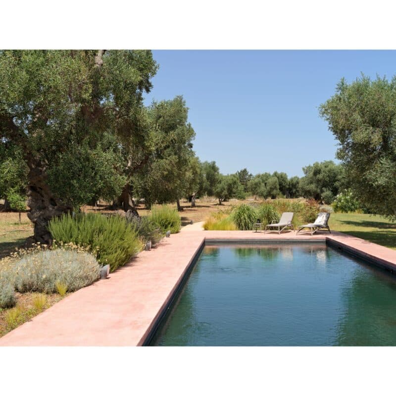 NARDI "Atlantico" Sonnenliege, Gestell Kunststoff taupe, Bespannung Textilgewebe taupe mit Beistelltisch "Pop" Kunststoff taupe