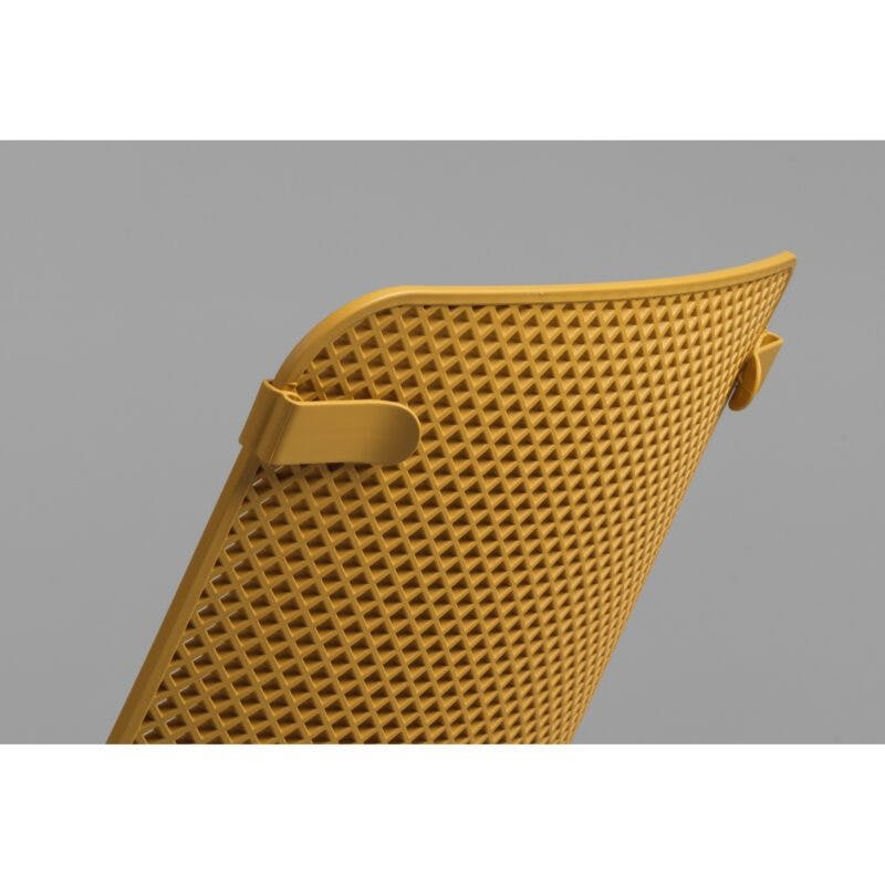 NARDI "Net" Loungesessel, Gestell und Sitzfläche Kunststoff senf, Detail Klemmen