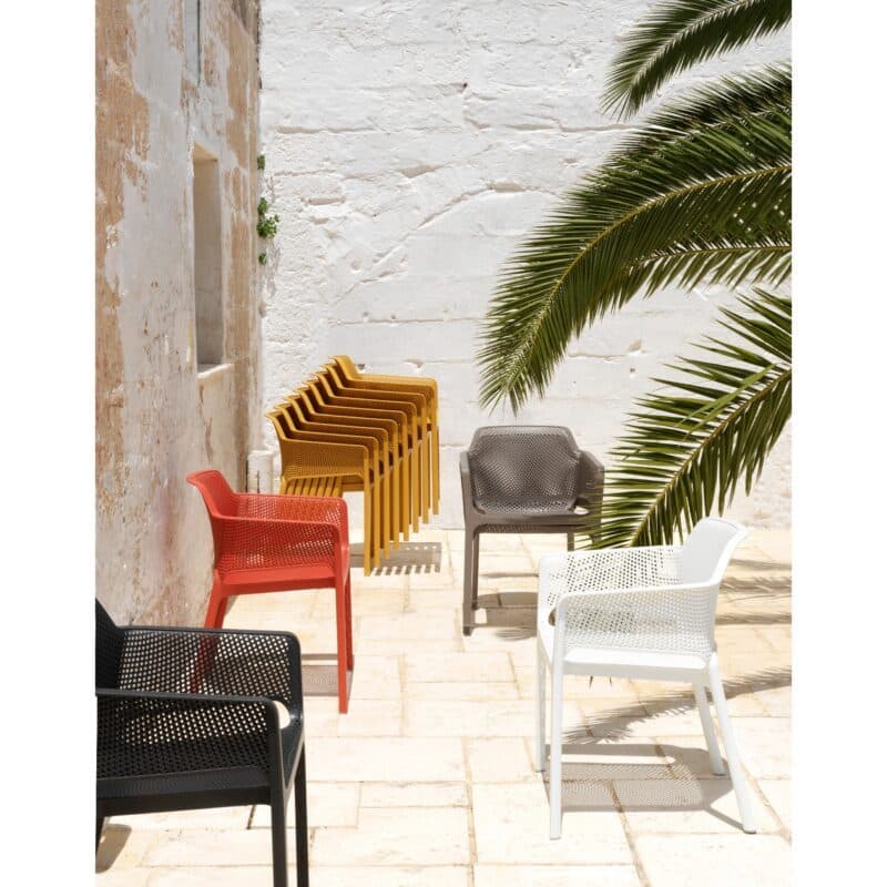 NARDI "Net" Stapelstuhl, Gestell und Sitzfläche Kunststoff