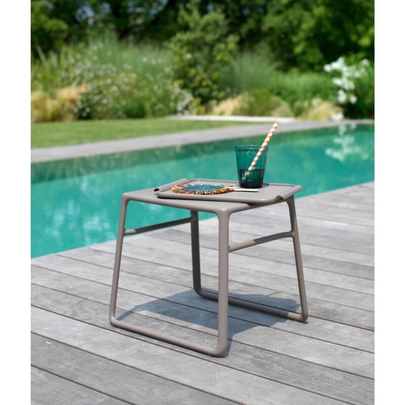 NARDI "Pop" Beistelltisch mit abnehmbarem Tablett, Kunststoff taupe