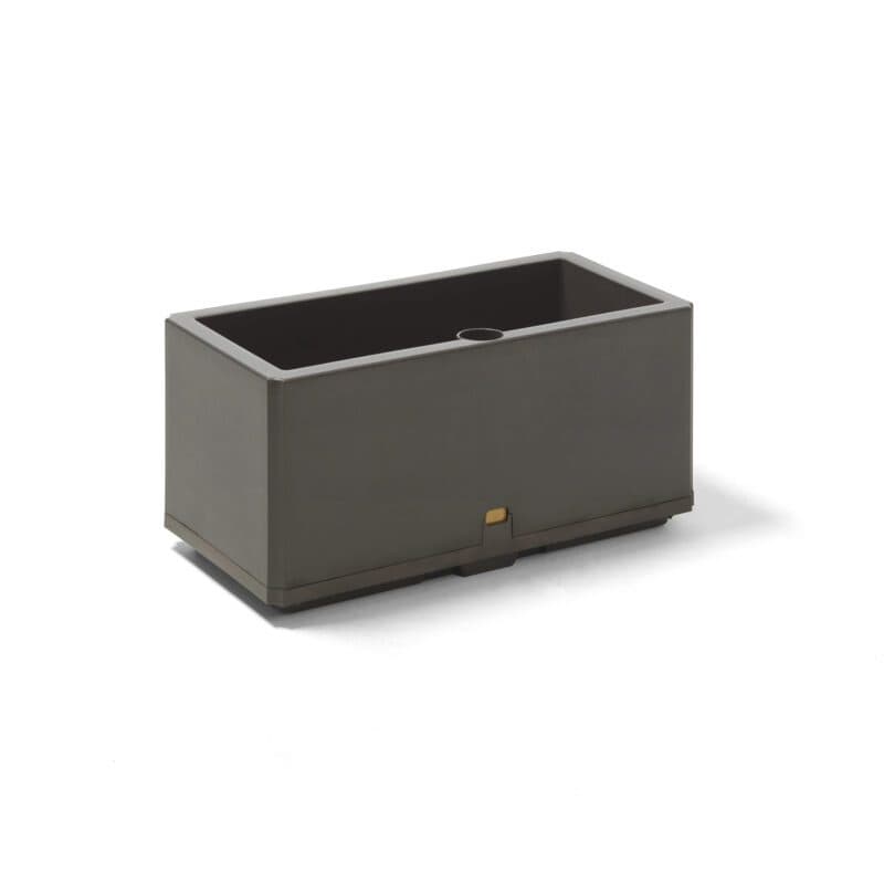 NARDI "Sipario" Pflanzengefäß mit Rankhilfe, regenerierter Kunststoff terra, Detail Pflanzkübel