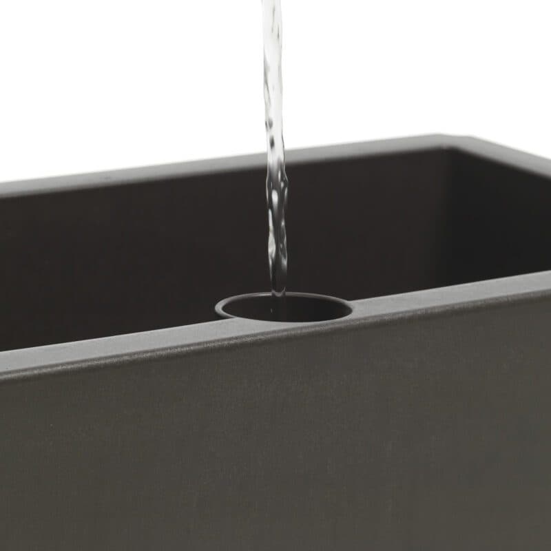 NARDI "Sipario" Pflanzengefäß mit Rankhilfe, regenerierter Kunststoff terra, Detail Pflanzkübel