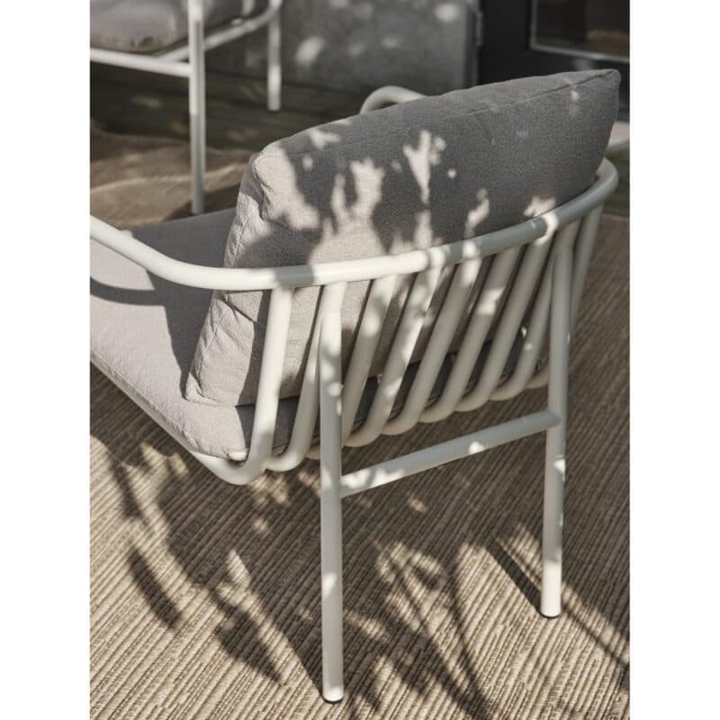 Brafab "Bendt" Loungesessel, Gestell Aluminium pearl white, Kissen Teddy beige