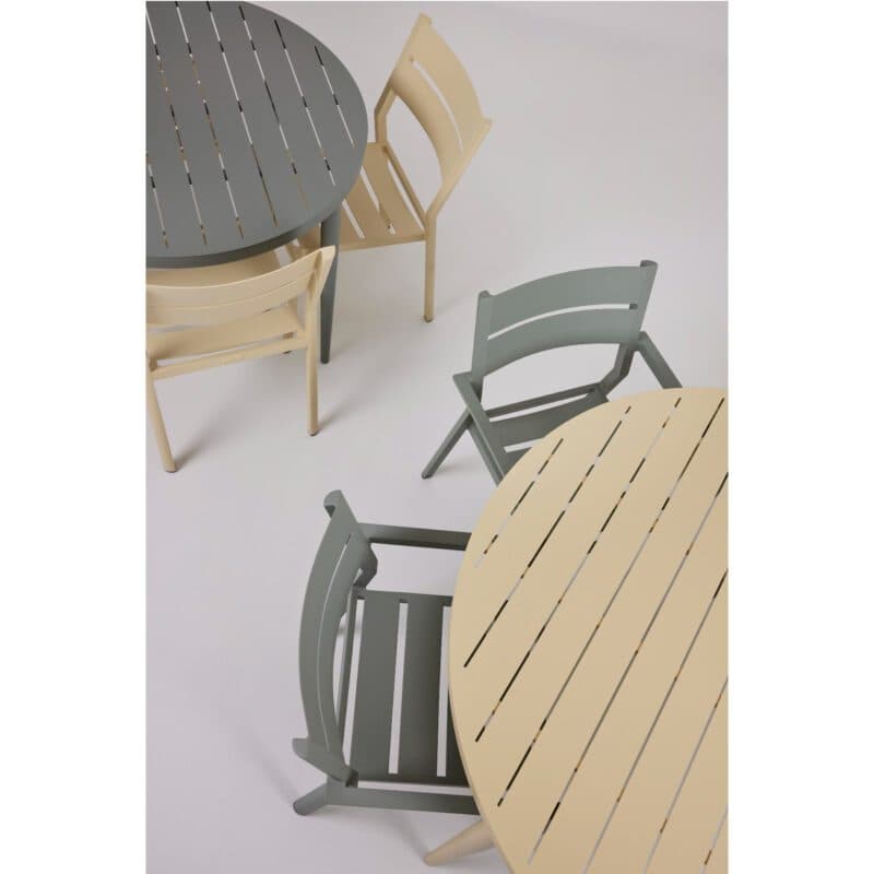 Brafab "Bigby" Tisch und "Delia" Gartenstuhl mit und ohne Armlehne, Aluminium lemon und dusty green