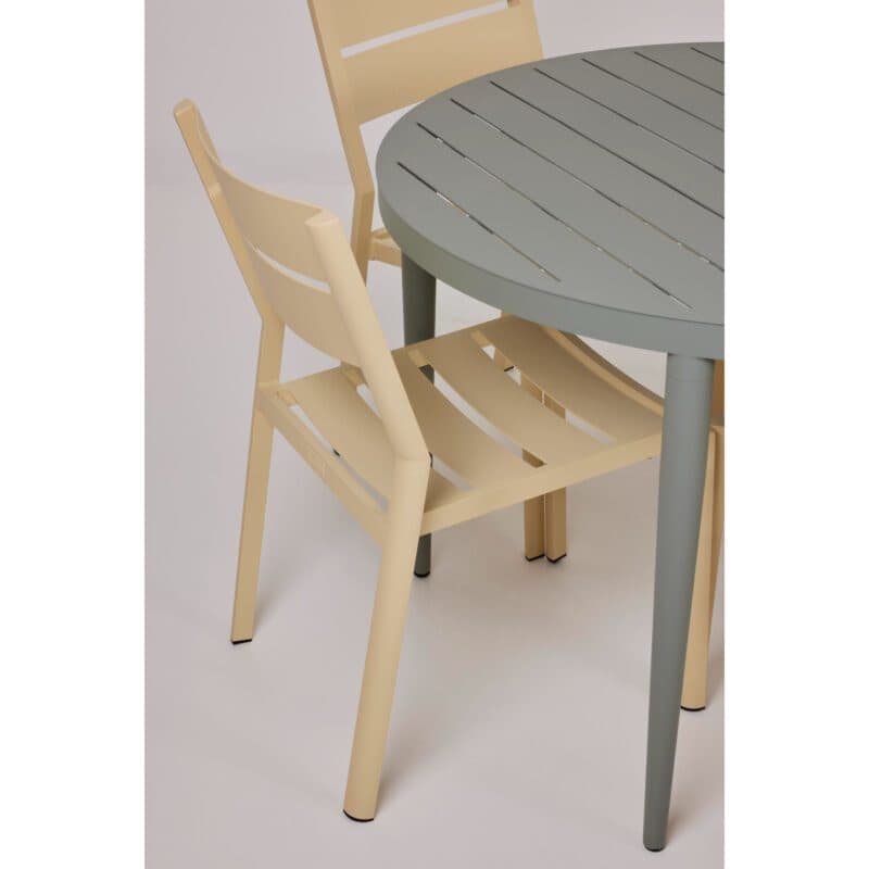 Brafab "Bigby" Tisch und "Delia" Gartenstuhl, Aluminium lemon und dusty green