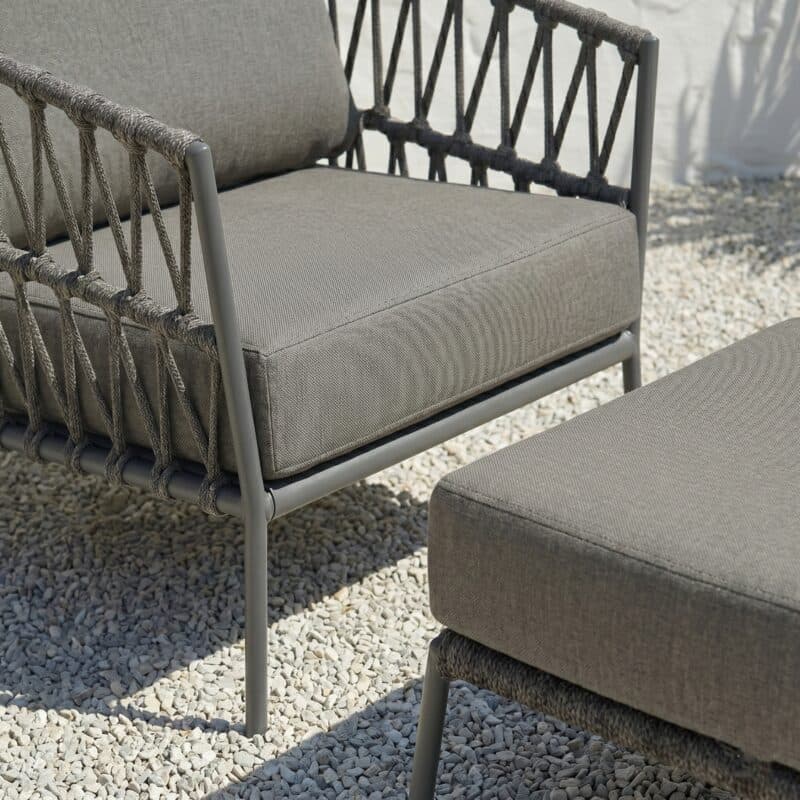 CASA DOMA Loungeset mit Loungesessel und Loungehocker "Messina", Aluminium anthrazit, Rope anthrazit, Kissen medium grey (Bild KI-generiert)