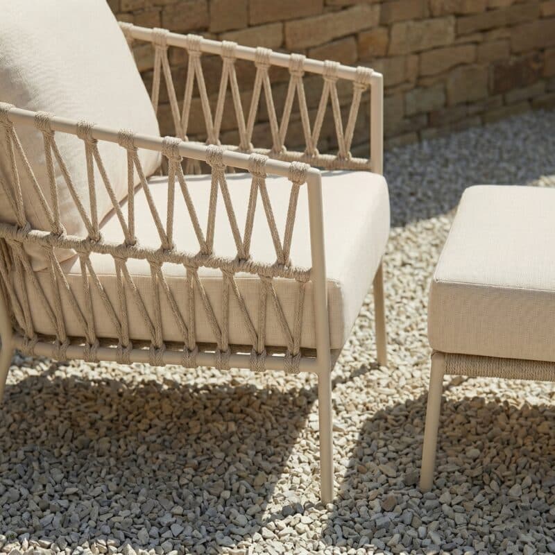 CASA DOMA Loungeset mit Loungesessel und Loungehocker "Messina", Aluminium cream, Rope fossil, Kissen beige (Bild KI-generiert)