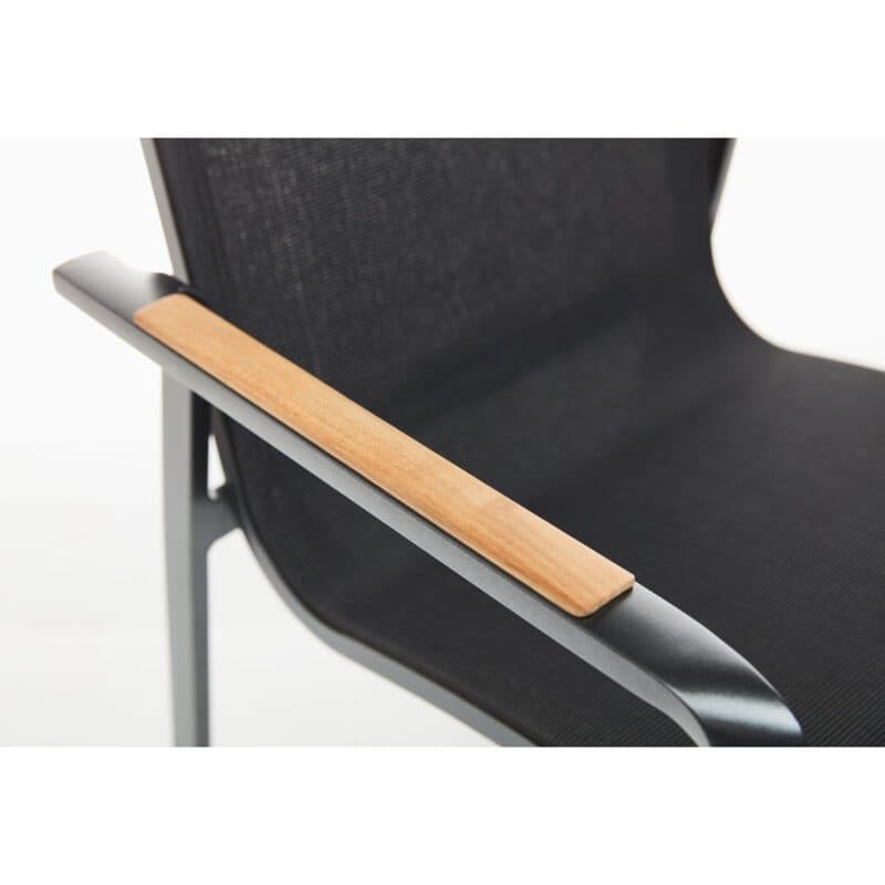 Kettler "Diamond" Stapelsessel mit hoher Rückenlehne, Gestell Aluminium anthrazit, Bespannung Textilen charcoal, Armlehnen mit Teak-Auflage