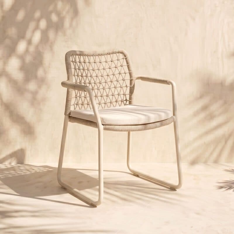 CASA DOMA "Fasano" Gartenstuhl mit Kufengestell, Aluminium cream, Rope fossil - Knoten (Bild KI-generiert)