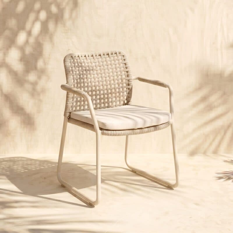CASA DOMA "Fasano" Gartenstuhl mit Kufengestell, Aluminium cream, Rope fossil - Quadro (Bild KI-generiert)