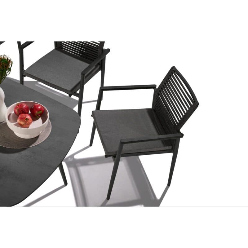 CASA DOMA Set mit "Napola" Gartentisch 180x100 cm, Alu anthrazit, Tischplatte HPL chromix anthrazit und "Gallico" Stapelstuhl, Alu anthrazit, Sitzfläche Textilgewebe schwarz/silber, Rückenfläche Rope anthrazit, Armlehnen Alu, inkl. Sitzkissen