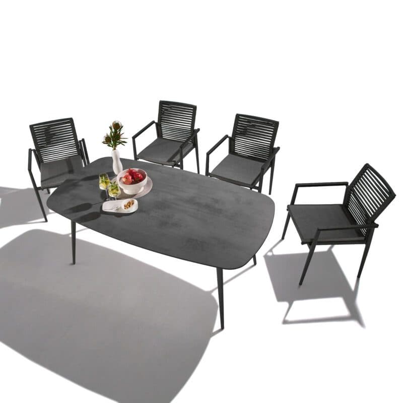 CASA DOMA Set mit "Napola" Gartentisch 180x100 cm, Alu anthrazit, Tischplatte HPL chromix anthrazit und "Gallico" Stapelstuhl, Alu anthrazit, Sitzfläche Textilgewebe schwarz/silber, Rückenfläche Rope anthrazit, Armlehnen Alu, inkl. Sitzkissen
