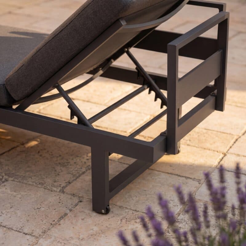 Liadomo "Callipo" Loungeset 3-teilig, Alu anthrazit, Kissen Olefin grau (Bild KI generiert)