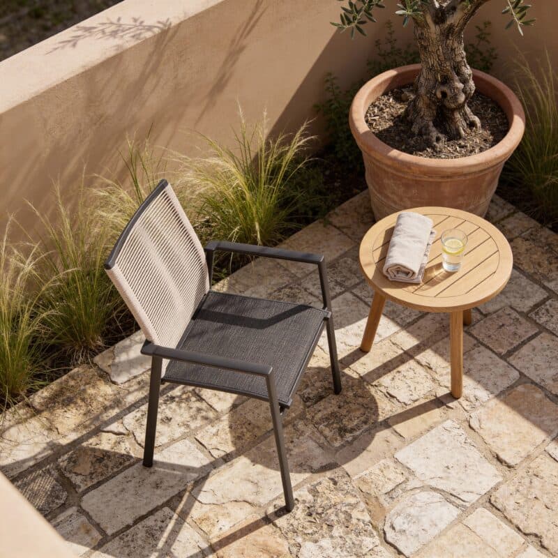 Liadomo "Limbadi" Gartenstuhl, Aluminium anthrazit, Textilgewebe anthrazit, Rope beige (Bild KI-generiert)