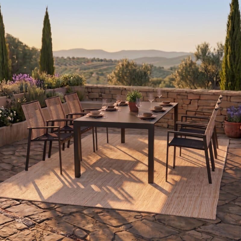 CASA DOMA "Amato" Ausziehtisch 210/270/330x100 cm, Edelstahl anthrazit/HPL, mit Liadomo "Limbadi" Stapelstuhl, Alu anthrazit, Rope beige (Bild KI-generiert)
