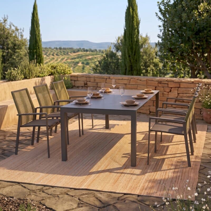 CASA DOMA Ausziehtisch "Amato" 210/270/330x100 cm, Edelstahl anthrazit/HPL, mit Liadomo Stapelstuhl "Limbadi", Alu anthrazit, Rope grün (Bild KI-generiert)