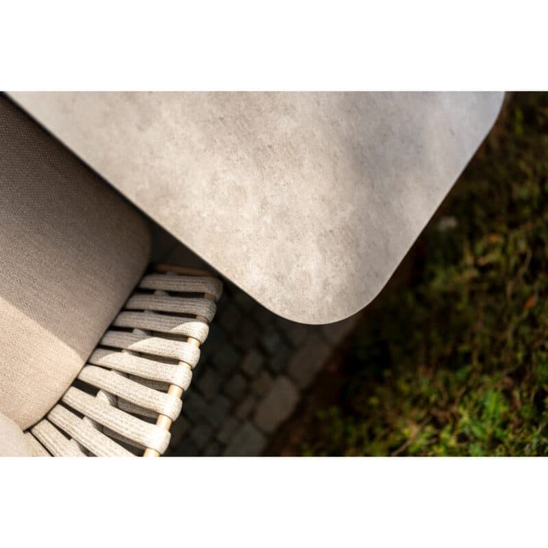 4Seasons Outdoor "Eva" Diningsessel, Rope beige mit "Manolo" Tisch, Tischplatte Keramik hellgrau, Aluminium latte