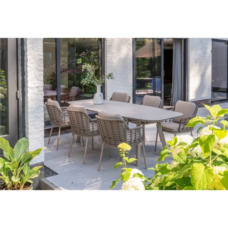 4Seasons Outdoor Set mit Tisch "Manolo" 240x103 cm, Tischplatte Keramik hellgrau mit Diningsessel "Puglia" Rope taupe, Bezug latte, Aluminium latte