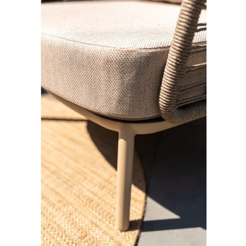 4Seasons Outdoor "Puglia" Loungesofa 3-sitzig, Aluminium latte, Rope taupe, Bezug latte