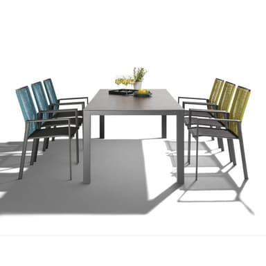 Liadomo Set mit "Scalea" Tisch 210x100 cm, Alu anthrazit, Tischplatte Keramik Granitoptik und "Limbadi" Stapelstuhl, Alu anthrazit, Textilgewebe anthrazit, Rope grün und blau