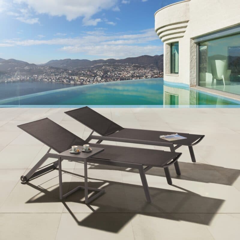 Liadomo Sonnenliegen-Set mit "Scaro" Liege, Aluminium anthrazit, Textilgewebe anthrazit und "Lido" Beistelltisch, Aluminium anthrazit