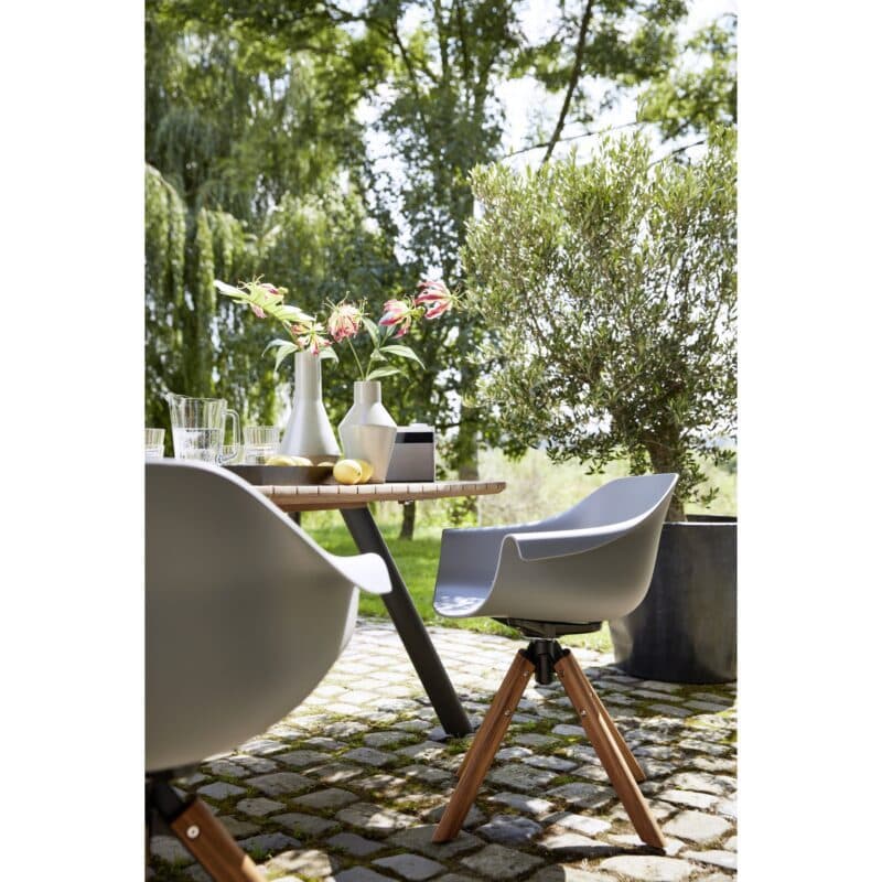 Musterring "Schweden" Gartentisch 200x90 cm, Aluminium anthrazit, Teak mit Schalenstuhl "Stockholm"