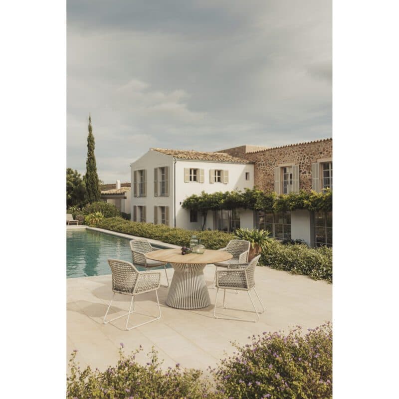 Niehoff "Lido" Gartenstuhl mit "Acore" Gartentisch, Gestelle Aluminium ivory, Tischplatte Teakholz, Sitzschale Rope beige, Kissen taupe meliert