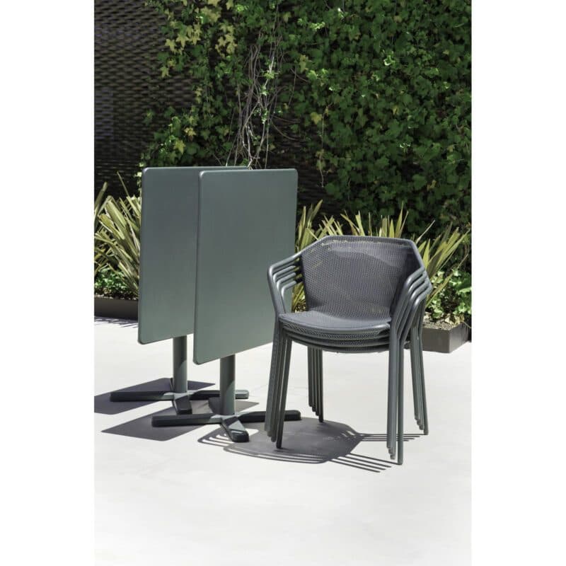 Emu "Darwin" Stapelstuhl, Gestell und Sitzfläche Stahl eisen antik