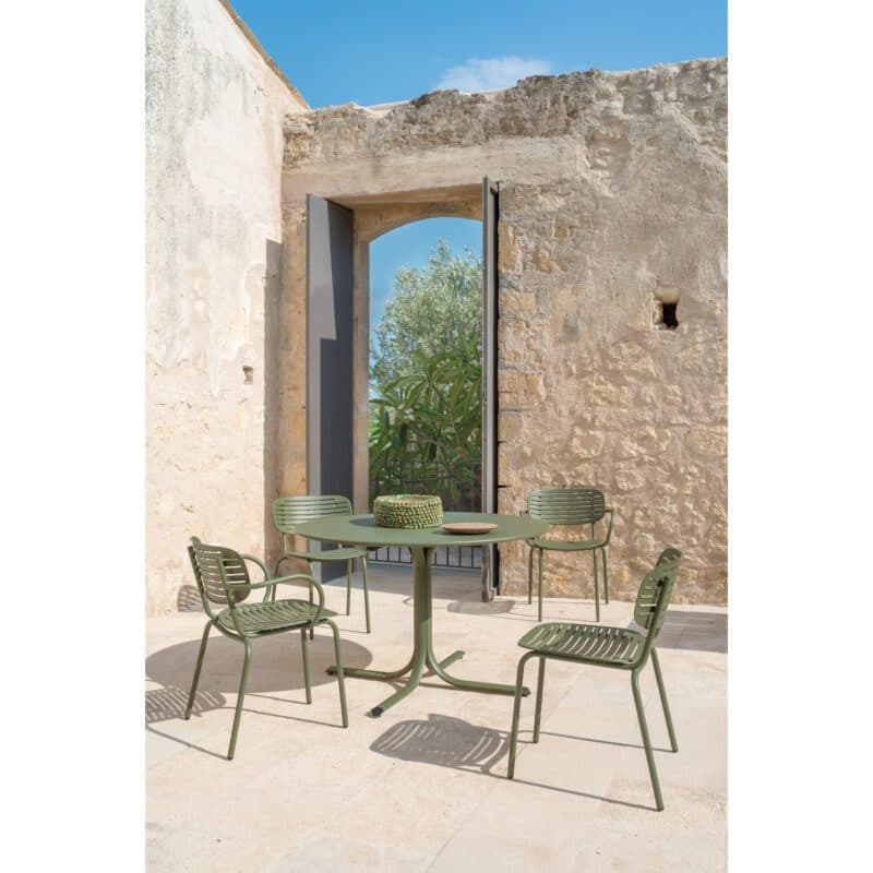 Emu "Mom" Stapelstuhl, Gestell und Sitzfläche Stahl grün