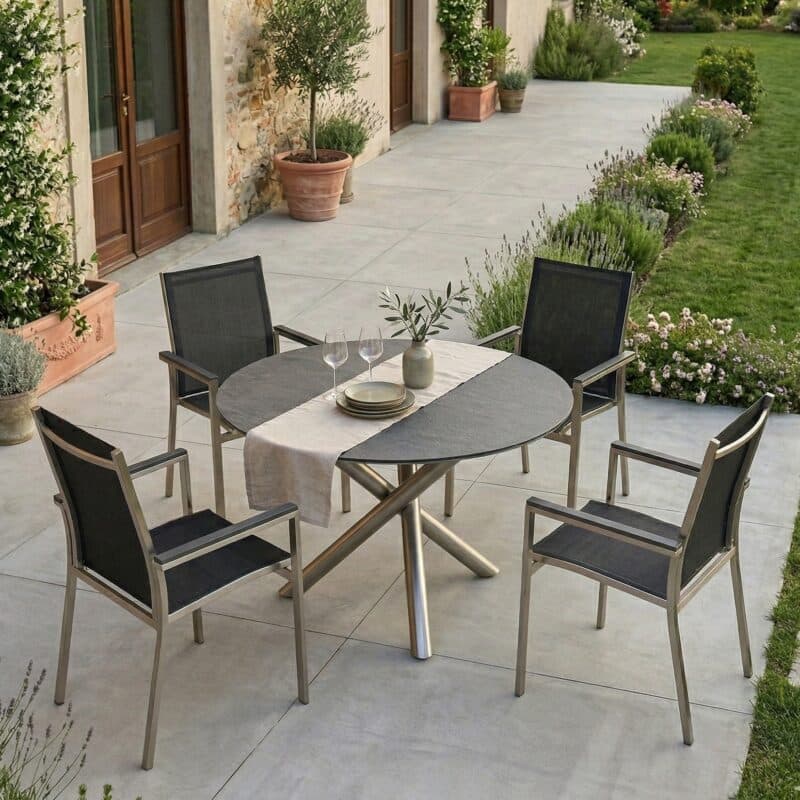 Gartenmöbel-Set mit Liadomo "Motta" Gartenstuhl und CASA DOMA "Perano" Tisch Ø 120 cm, Gestelle Edelstahl, Tischplatte HPL Scivaro Schiefer