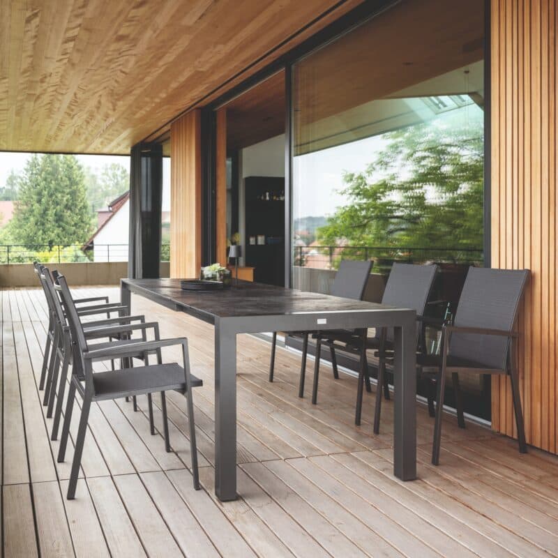 Stern Gartenmöbel-Set mit Stuhl "New Levanto", Aluminium anthrazit, Textilgewebe silber, mit ausziehbarem Gartentisch Aluminium anthrazit, HPL slate