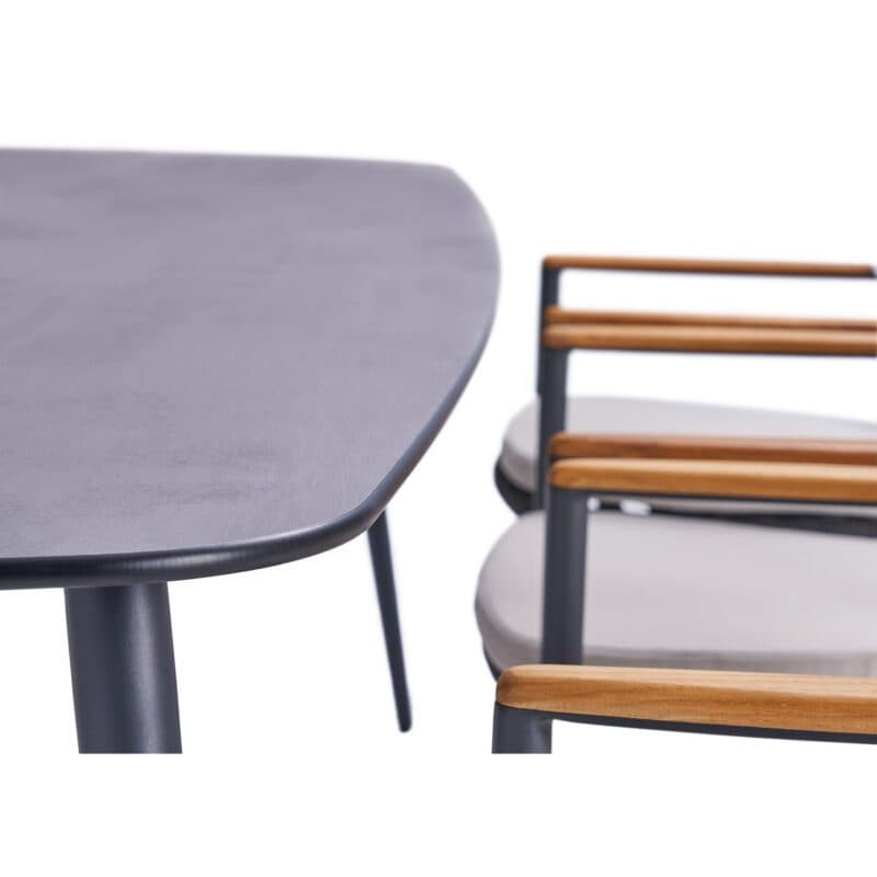 CASA DOMA "Farini" Stapelstuhl, Gestell Aluminium anthrazit, Sitzfläche Rope anthrazit, Sitz- und Rückenkissen Olefin beige mit "Napola" Gartentisch, HPL Chromix anthrazit 240x100 cm